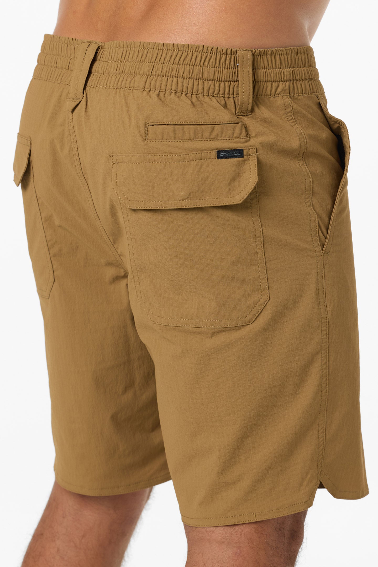 TRVLR Halfback 18 Hybrid Shorts - Image 4