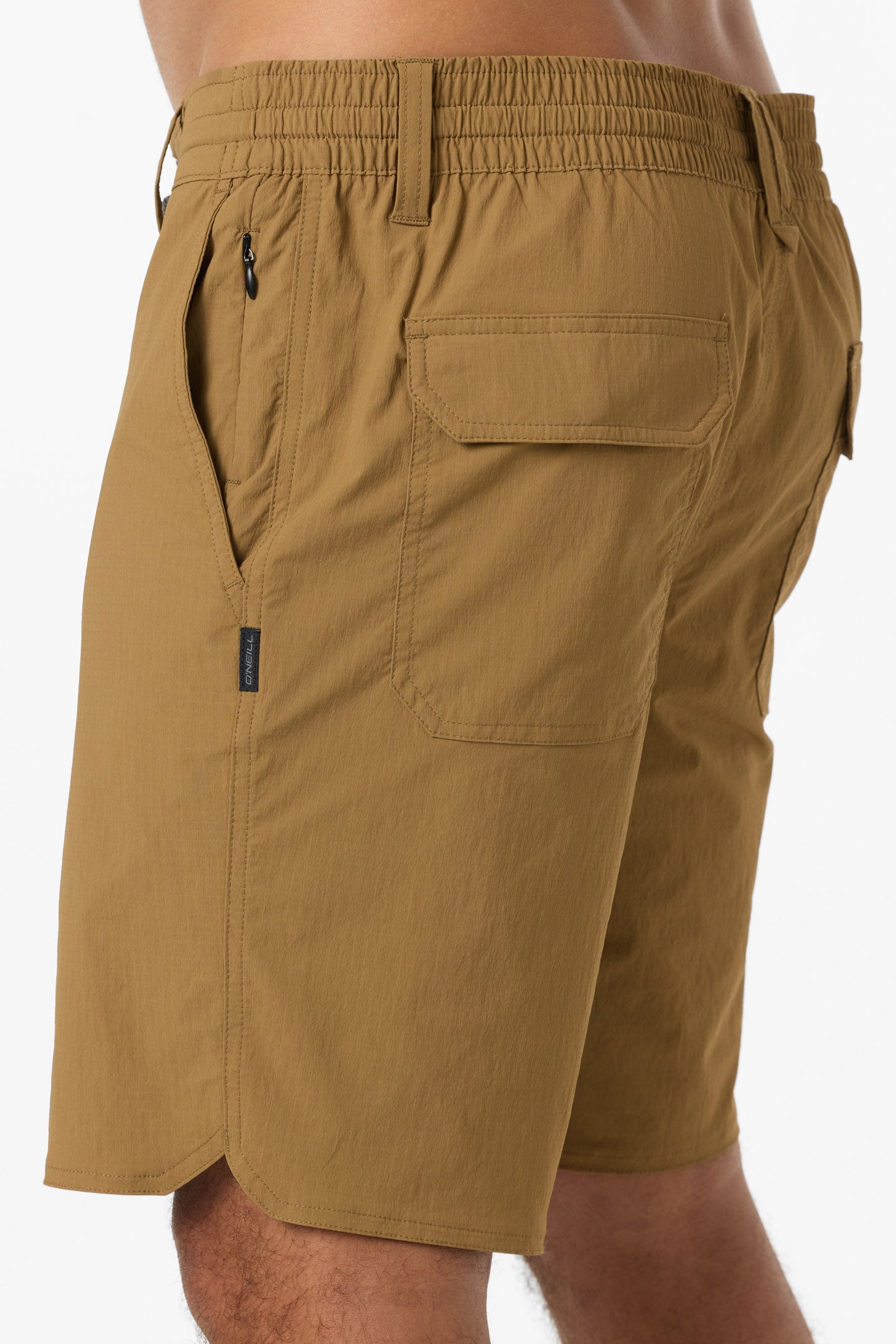TRVLR Halfback 18 Hybrid Shorts - Image 6