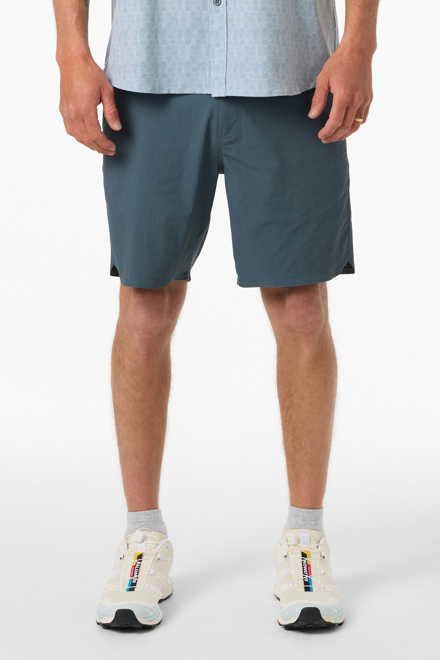 TRVLR Halfback 18 Hybrid Shorts - Image 2