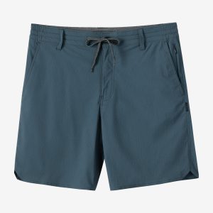 TRVLR Halfback 18 Hybrid Shorts