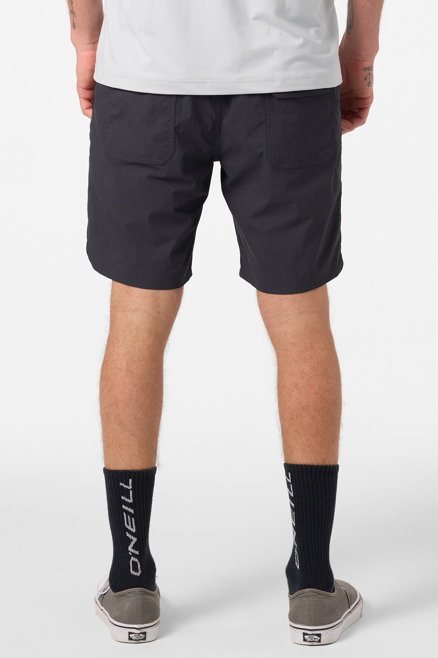 TRVLR Halfback 18 Hybrid Shorts - Image 4