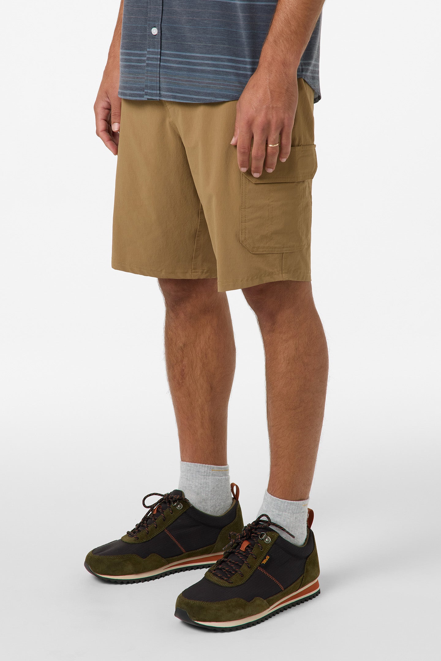TRVLR Cargo 20 Hybrid Shorts - Image 3