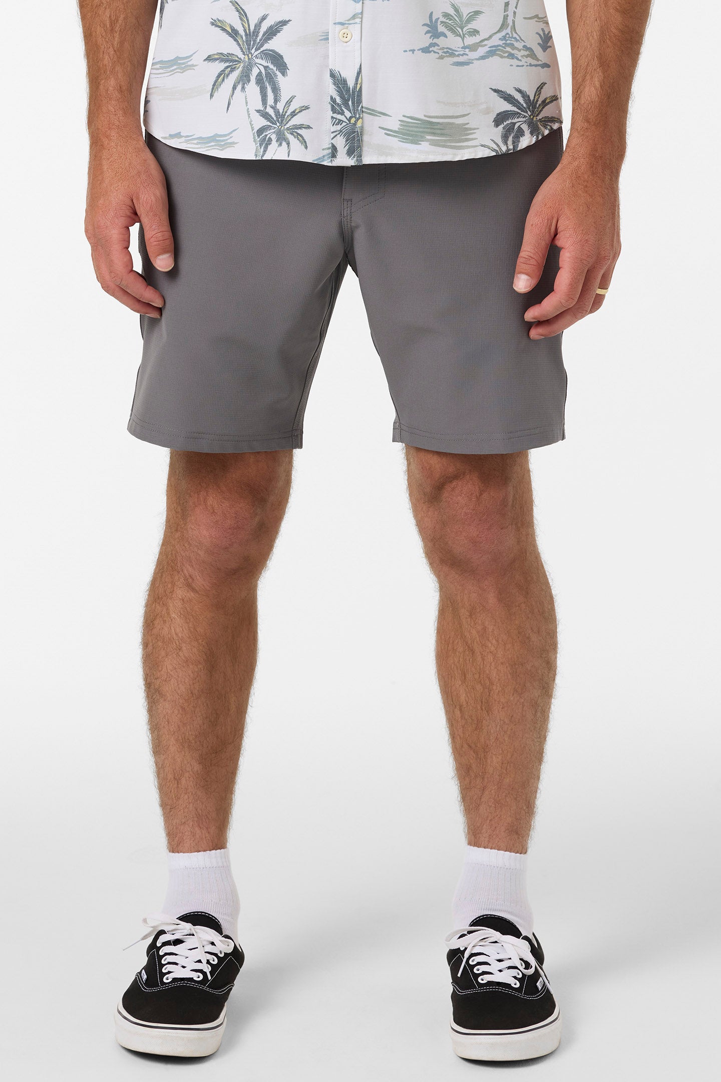 TRVLR Recon 18 Hybrid Shorts - Image 2